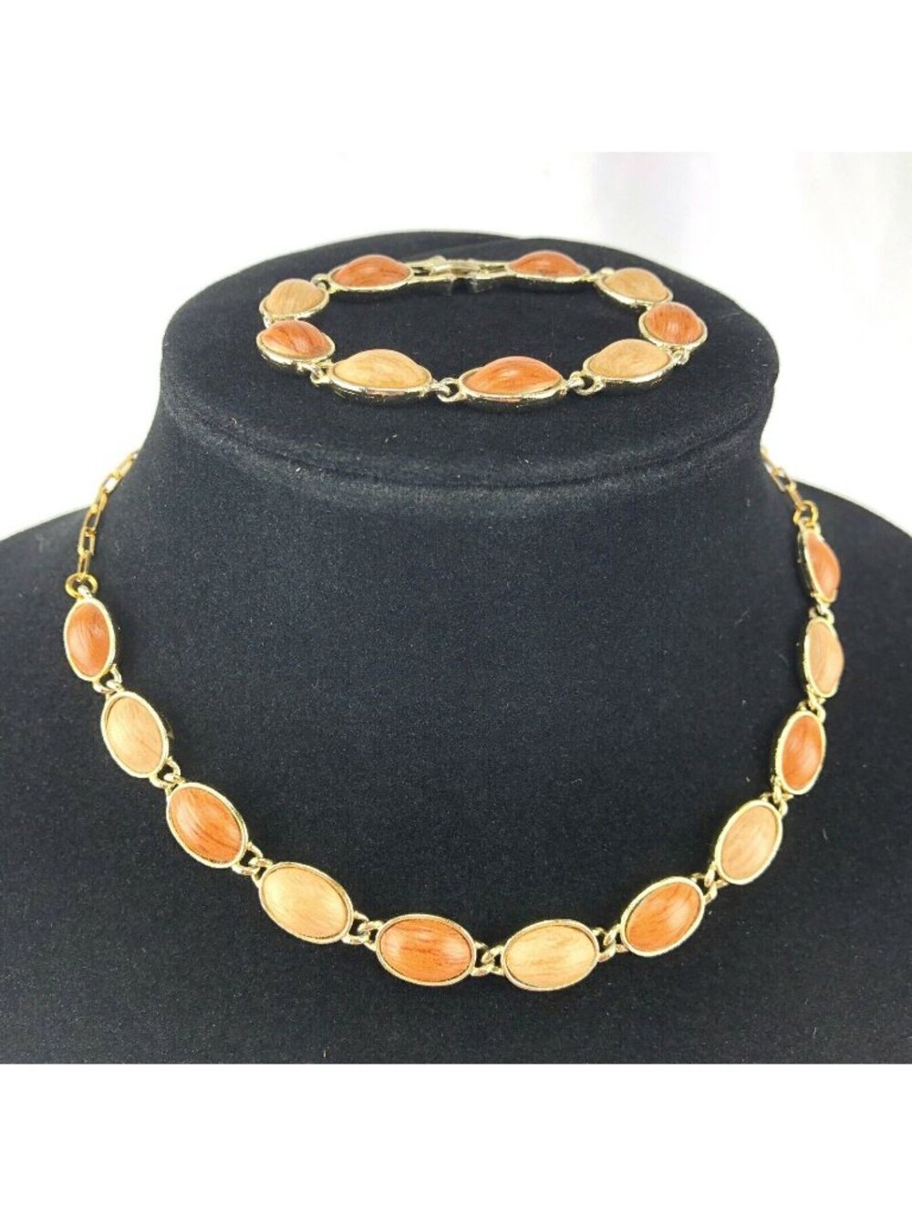 Amerique Gold Tone Faux Wood Grain Necklace and Bracelet Set